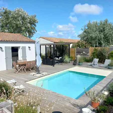 Ferienhaus Clara, 600m De La Mer, Piscine