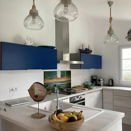 Clara, 600m De La Mer, Piscine Ferienhaus *