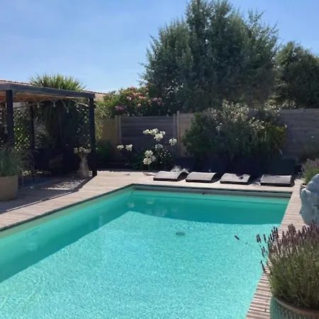 Clara, 600m De La Mer, Piscine Ferienhaus Saint-Denis-dʼOléron